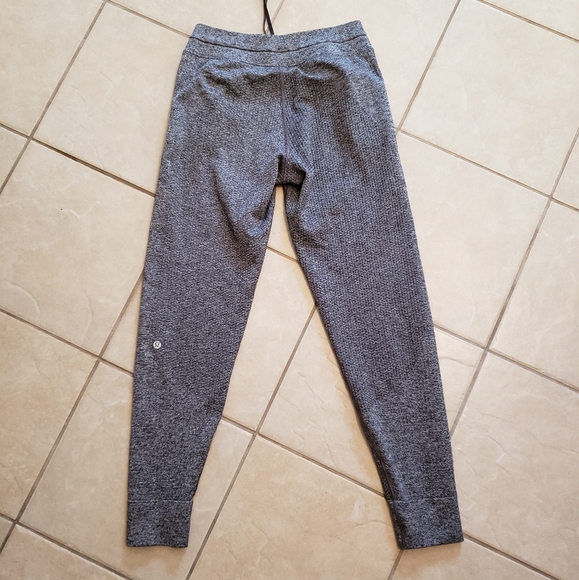 Lululemon jogger - Picture 7 of 16